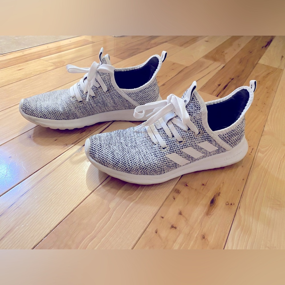 Adidas Cloudfoam sneakers